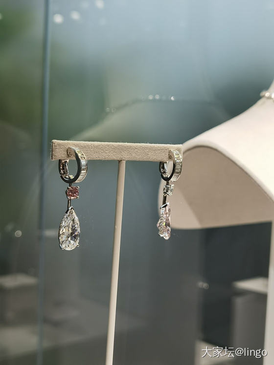 SIXI È ME SENS PAR CARTIER 卡地亚高级珠宝展_名贵宝石钻石卡地亚