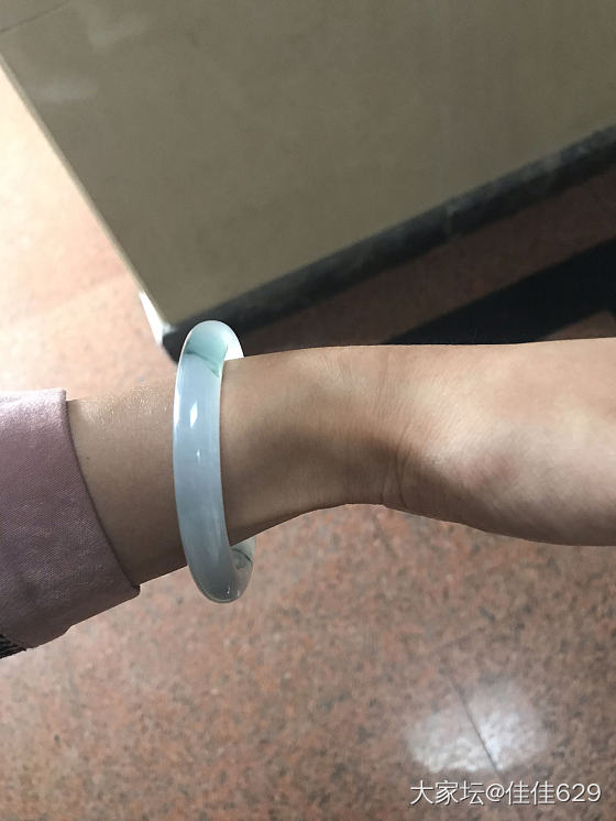 飘花翡翠镯_翡翠