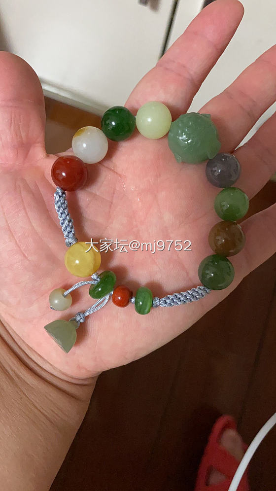 蜕变_和田玉珠串