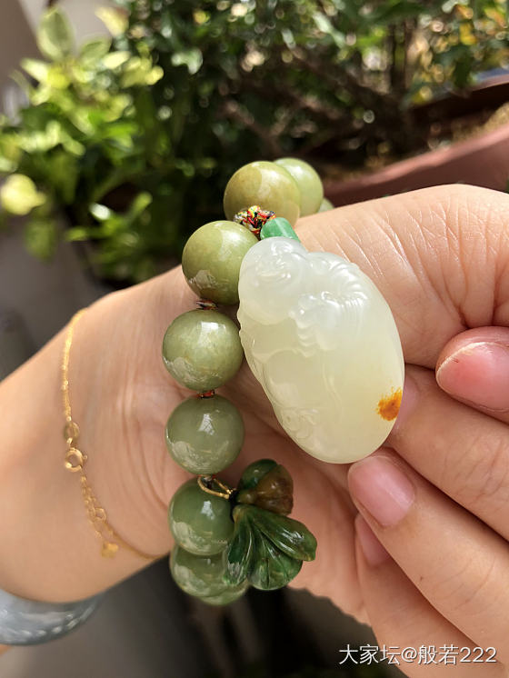 籽料小可爱们晒太阳_和田玉