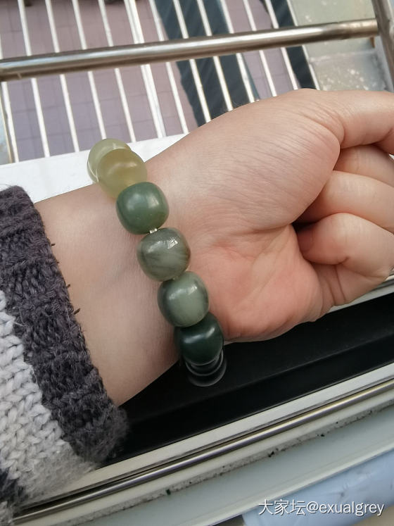 来自坛友的快乐_琥珀蜜蜡南红和田玉蜜蜡