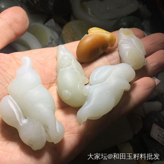 最近的一些和田玉籽料玉雕作品_玉工