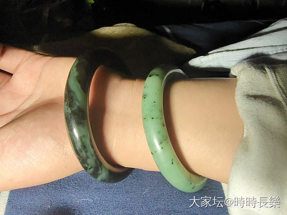 乌兰青花_手镯和田玉