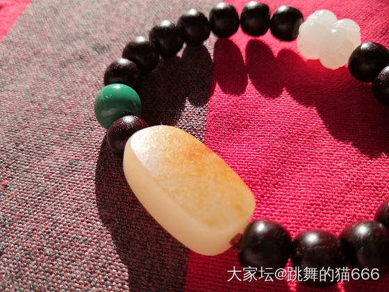 最终手串一拆二，保留色彩与趣味_和田玉