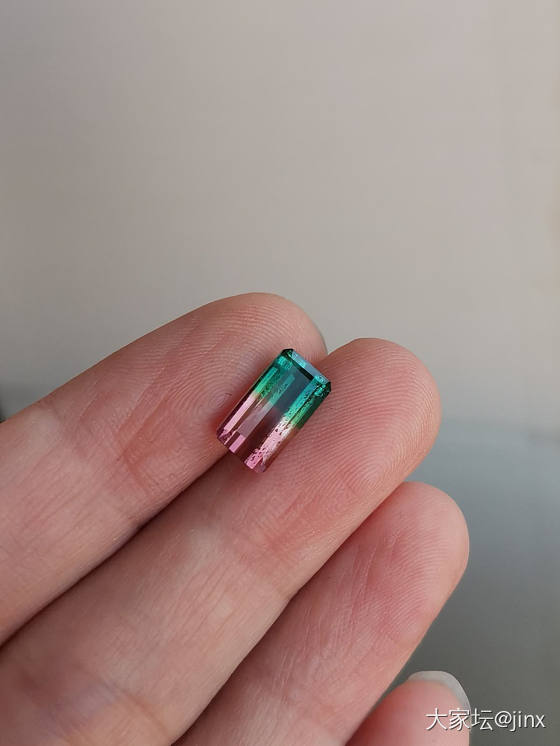 再秀一颗西瓜_碧玺