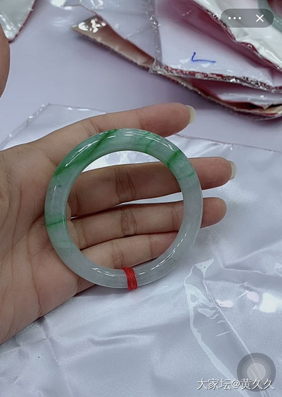 各位翡翠大佬，帮看下这款_翡翠