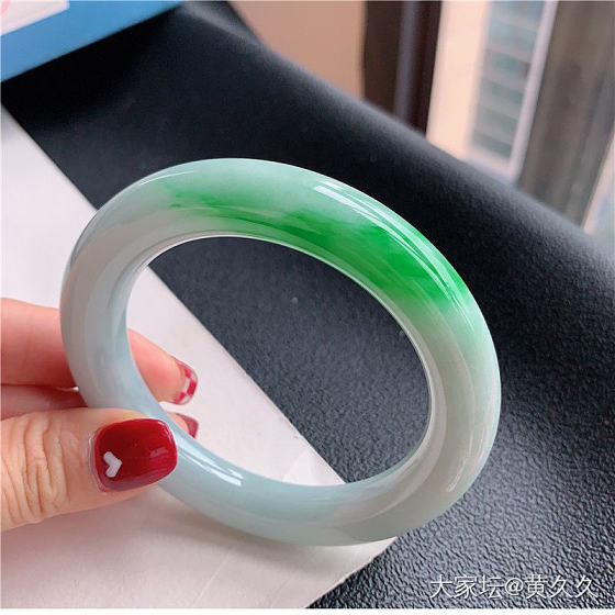 翡翠大佬们，新人又出手了_翡翠