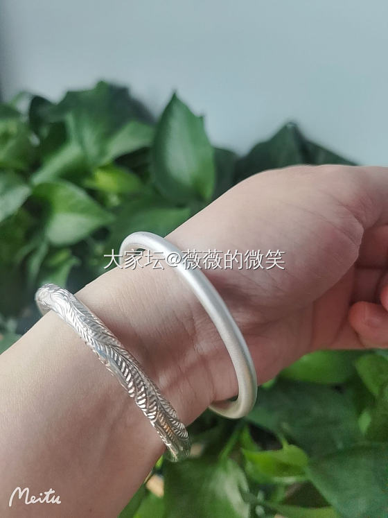 今日收到的两个银镯_银