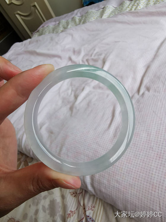 想看看小万能收的小圈口翡翠美镯_手镯翡翠