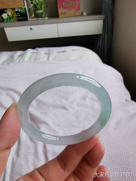 想看看小万能收的小圈口翡翠美镯_手镯翡翠