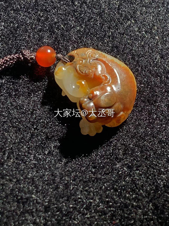 老气枣红皮貔貅_和田玉