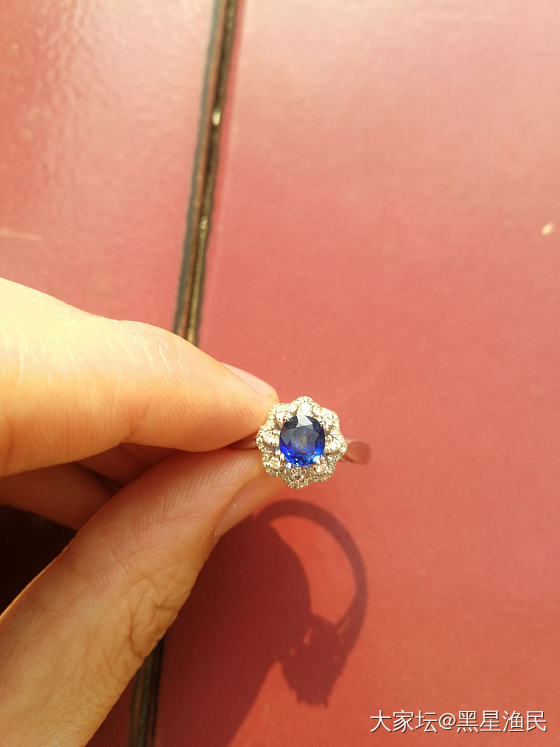 想问下这个蓝宝石品质及大概价格_蓝宝石