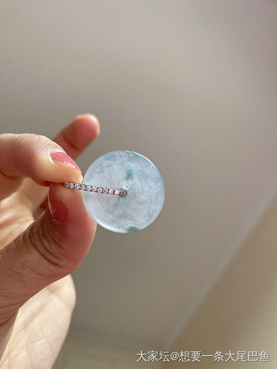 中千刚入的扣子 大神们给看看值不值_翡翠
