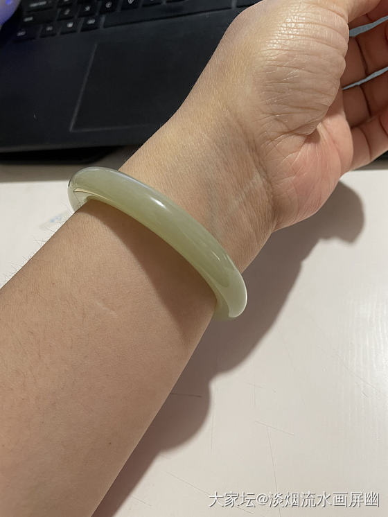晴水 烟灰 蜂蜜水_手镯和田玉