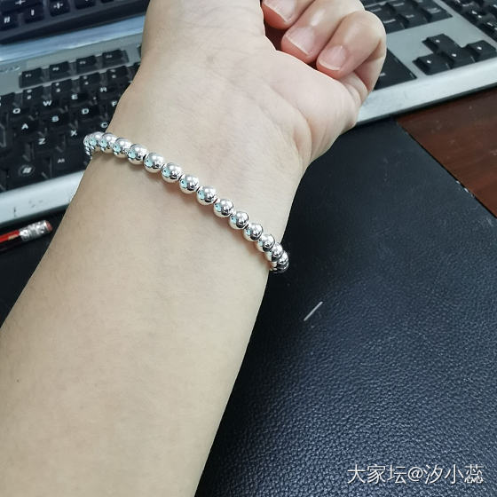 顺钦不太给力呀，古法的刻字感觉还行，其他款式真丑，还是期待云金丽和吧(౦ ‸ ౦_银