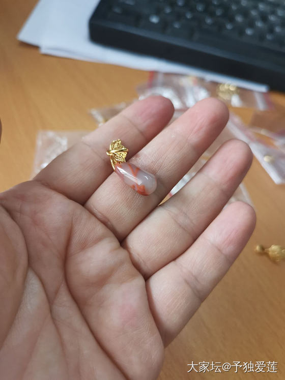 折腾宝贝，集美们，你们喜欢用绳子，还是用金扣头啊？请进来_玉石