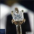 &lt;尼诺钻石&gt;欧版简约钻石戒指 附证书 三角 和 公主方