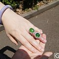 珠宝展上寻觅到了期待已久的绿戒指，而且是2个噢