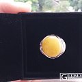 蜜蜡琥珀戒指，925银托，戒面都是自己手工磨的-求速出