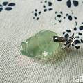 干净清润的葡萄石小金蟾，初见如一块清凉的薄荷糖般~