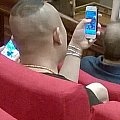 金链汉子手戴4支银镯，霸气造型低调围观
