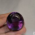 深紫罗兰的颜色 鸡蛋大小的紫晶刻面，300CT