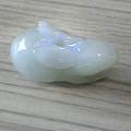 翡翠表面有胶是什么意思啊？