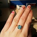 奶奶给我的海蓝宝戒指