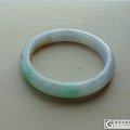 ~~翡翠(A货)--三彩-斯文镯子55MM圈口