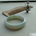~~翡翠(A货)--带一点阳绿--61MM圈口