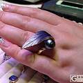设计款 日本工镶嵌 黑珍珠伴钻戒指