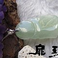 【无艳·扉玥】2.8.K金镶冰糯淡绿站佛和阳绿冰糯小桃子