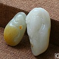 【荣毅】8月27日：油润度高的两件新彊獨籽雕刻，性价比高