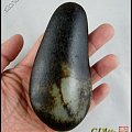 我是新手，最近想进一个把件的原石大家帮我看看吧！多谢