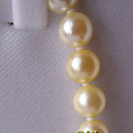 合理利用资源,新增物品=&gt;金色海水珍珠项链+925银琥珀吊坠