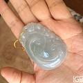 大家帮我看看人家送的翡翠多少钱