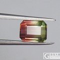 正色的彩色宝石，品种比较多，但是每个都是正色
