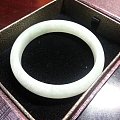 新买的镯子，菜鸟一个，大家帮看看吧！