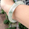 这个镯子怎么了，水沫子？B？A货脏了受损了？