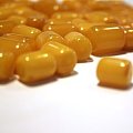 天然鸡油黄蜜蜡桶珠，大量到货,可DIY