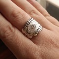 一个100多年前的银戒指from太奶奶or太太奶奶
