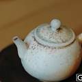 台湾邱建清现代柴烧陶艺师手工制作茶壶 ，只有一个哦