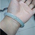 请各位帮忙看下我新入的翡翠镯，谢谢