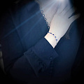 一款轻奢时尚的蓝宝石手链