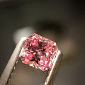 0.43ct Fancy intense pink