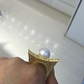 今天新收了一枚南洋珍珠的戒指，意大利设计师设计的