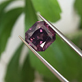越南粉紫色尖晶