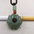 
	和田玉碧玉一品莲花件新款玉佩吊坠正品带证书配项链绳包邮

	【规格】：长...