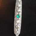 一枚于欧洲，百年历史的古典祖母绿钻石胸针