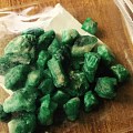 阿富汗祖母绿原石，请教多少钱入手合适